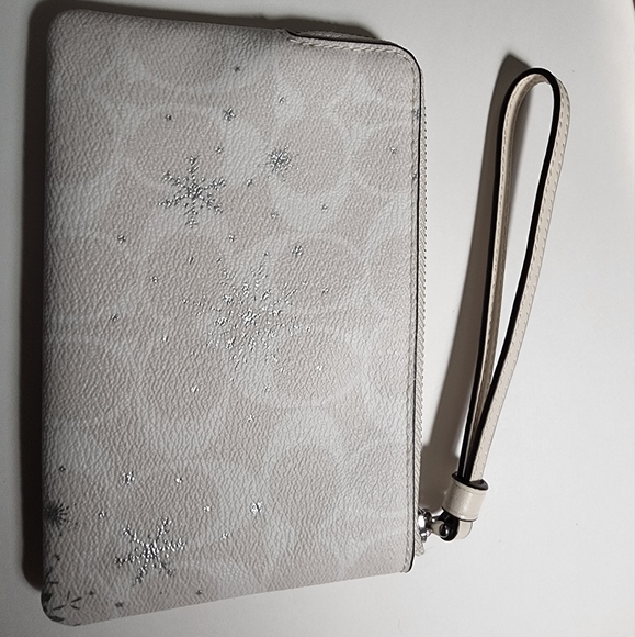 Coach Wristlet - Picture 2 of 7